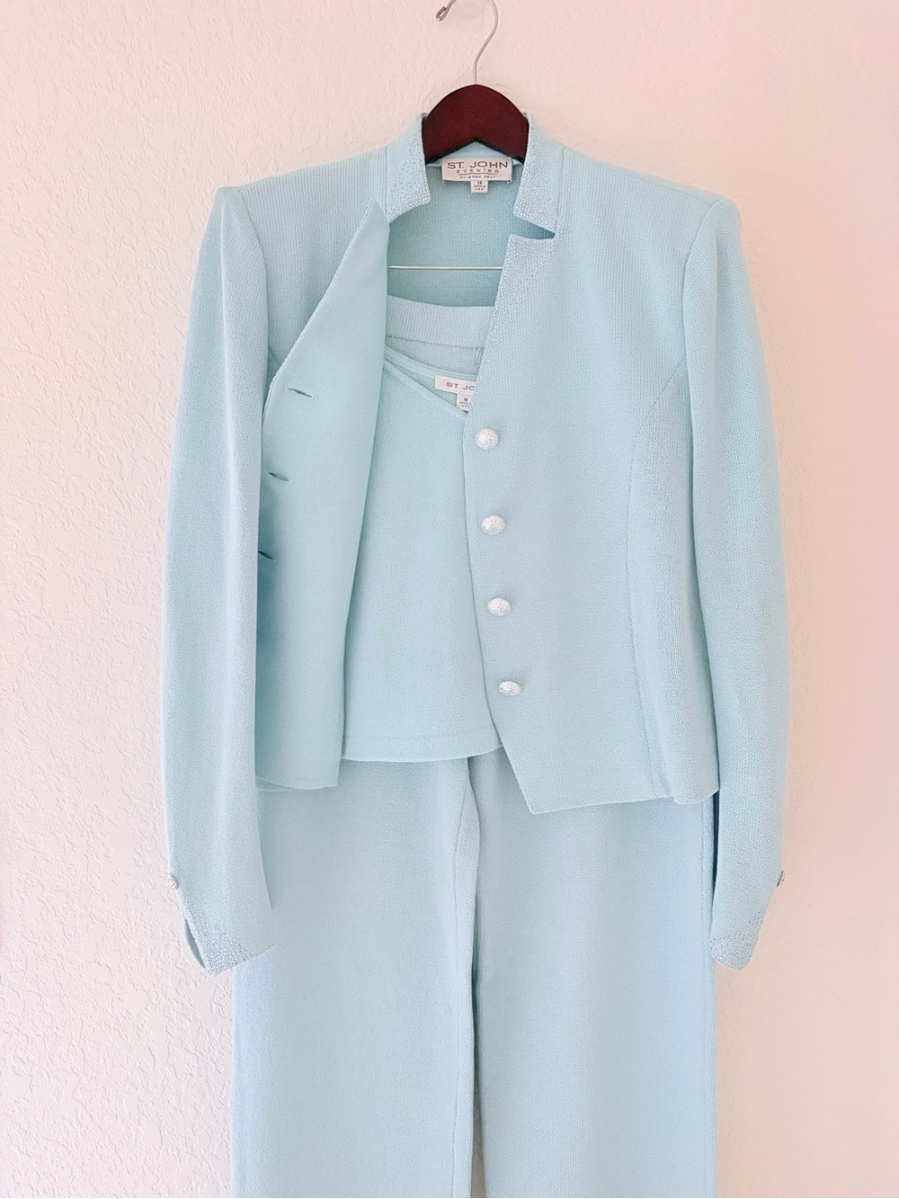 St. John Evening Pastel Blue 3 Piece Pantsuit Size 14, Classic, Quiet Luxury - Picture 3 of 16